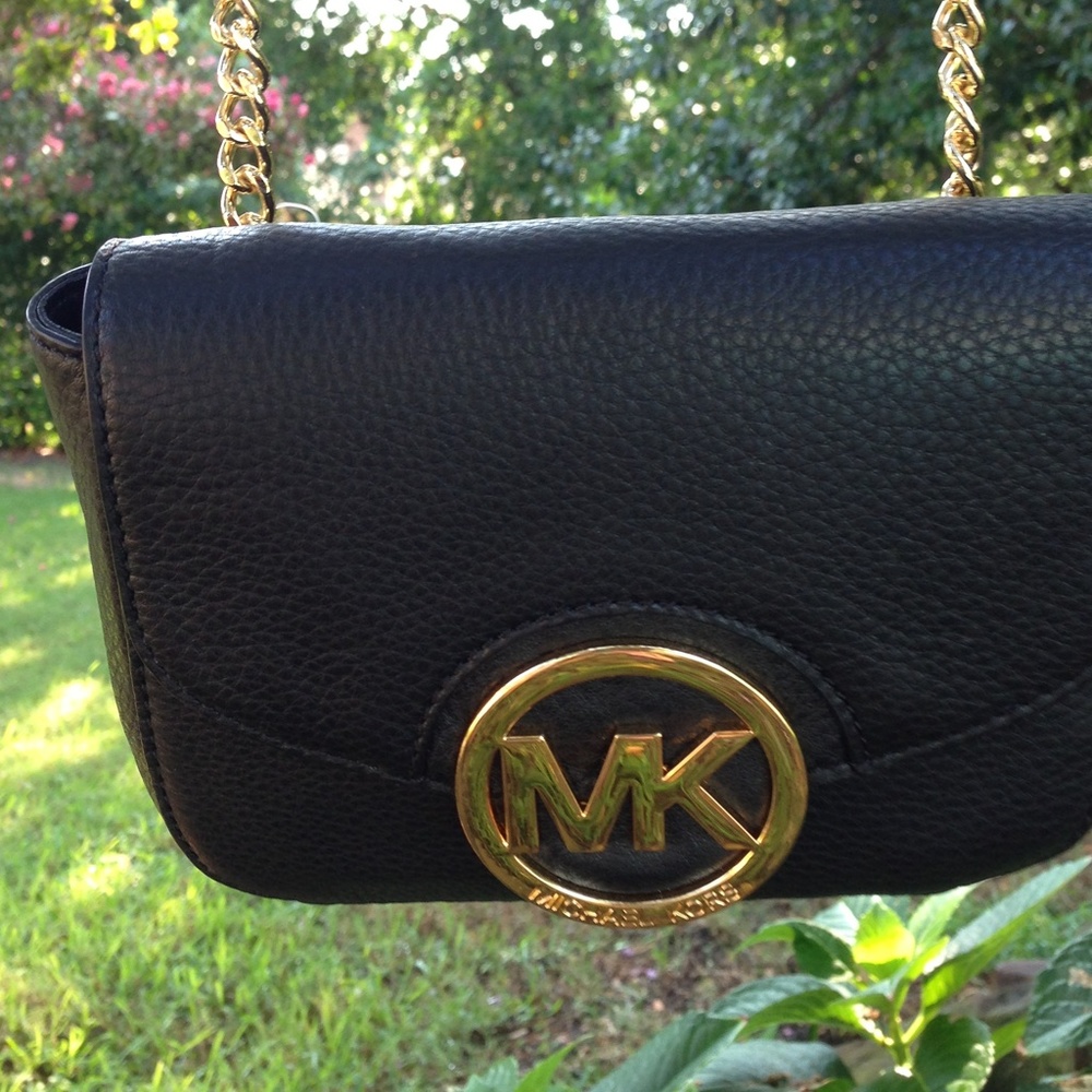 Michael Kors NWT blk cross body bag small